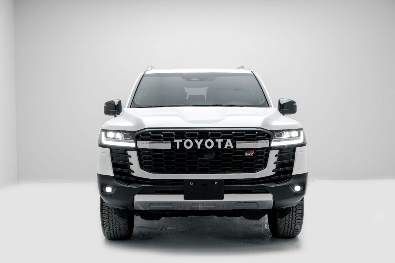 تويوتا لاند كروزر LC300 GR Sport 3.5L Hybrid - Precious White Inside GRS Black & Dark Red | Export