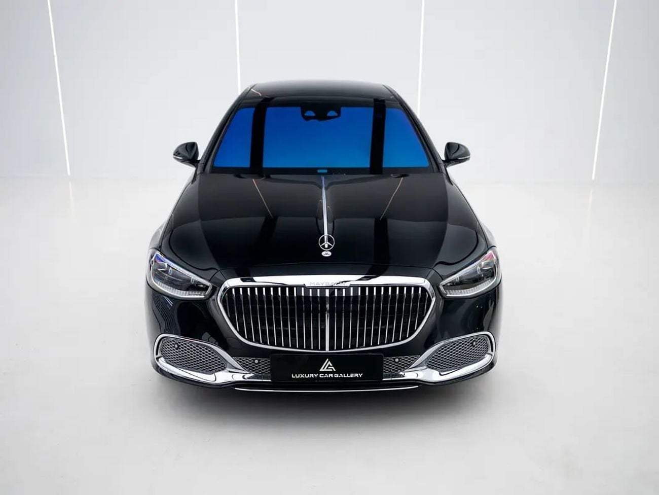 مرسيدس مايباخ S680 مايباخ 4 MATIC GCC SPECS | FIRST-CLASS 4-SEAT REAR CABIN | V12