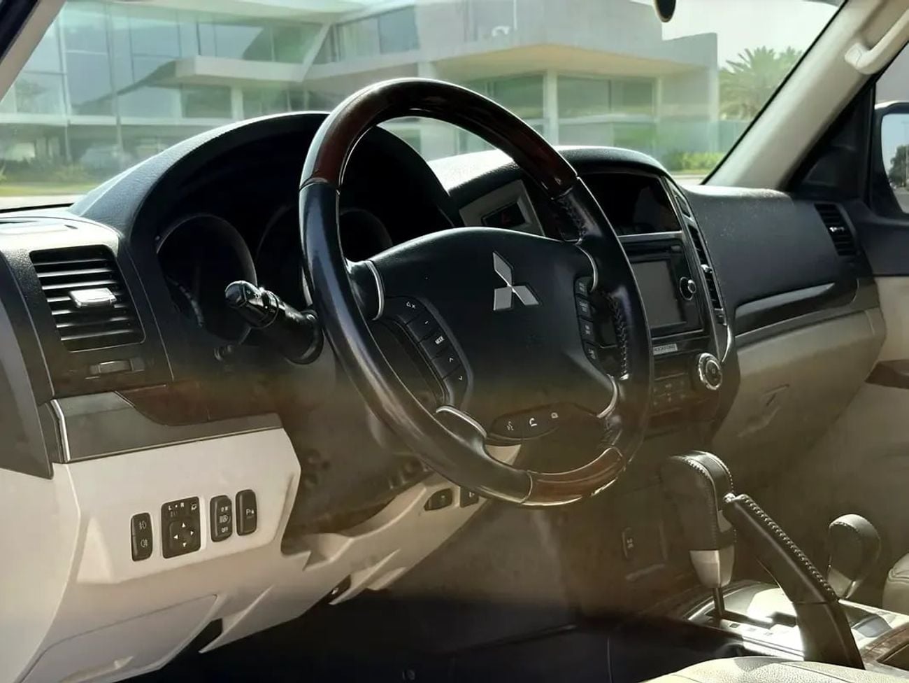 ميتسوبيشي باجيرو LT AED 1,360 P.M | 0% DOWN PAYMENT | MITSUBISHI PAJERO GLS | 3.8L V6 | 2020 | GCC SPECS