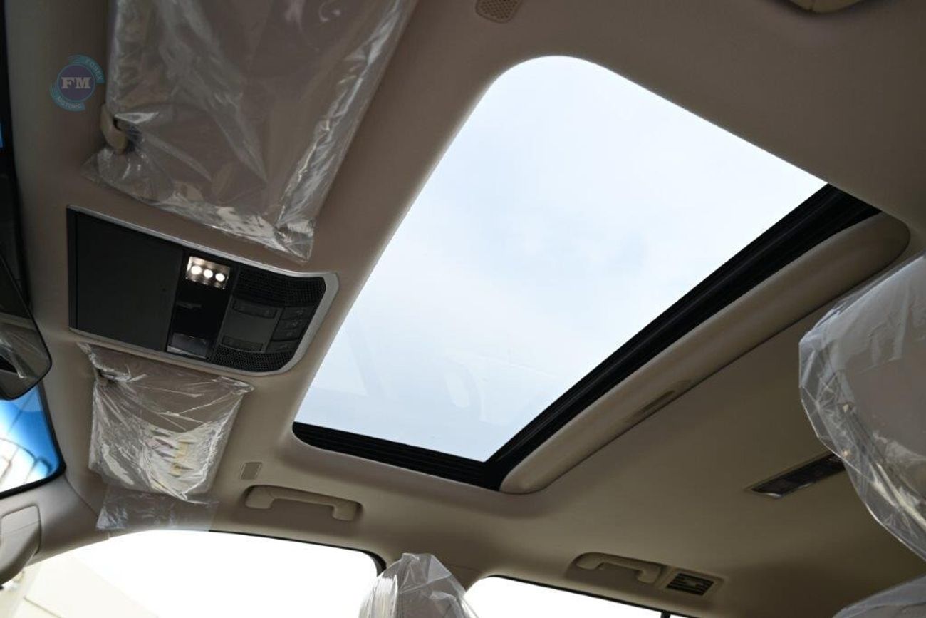 تويوتا لاند كروزر VXR+ 4.0L Petrol