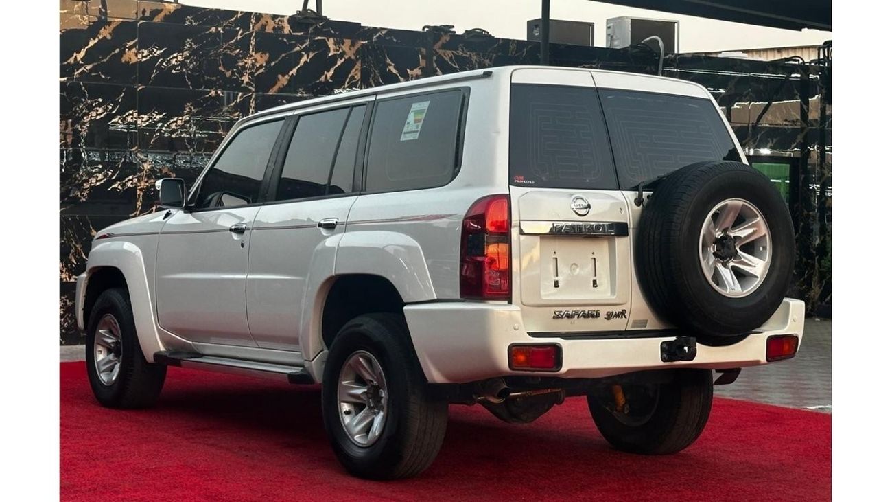 نيسان باترول HT سافاري