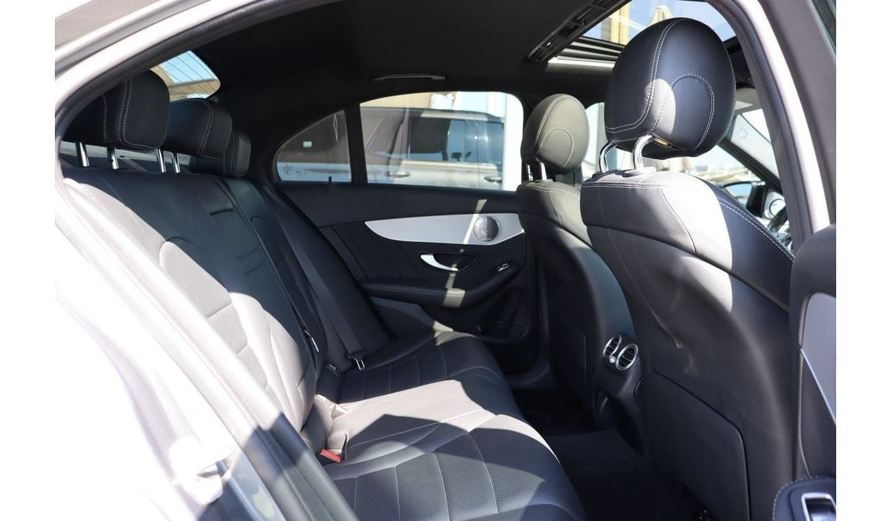Mercedes-Benz C 300 MERCEDES-BENZ C300 / 2021 / USA / 2.0L TURBO / 28,000KM /