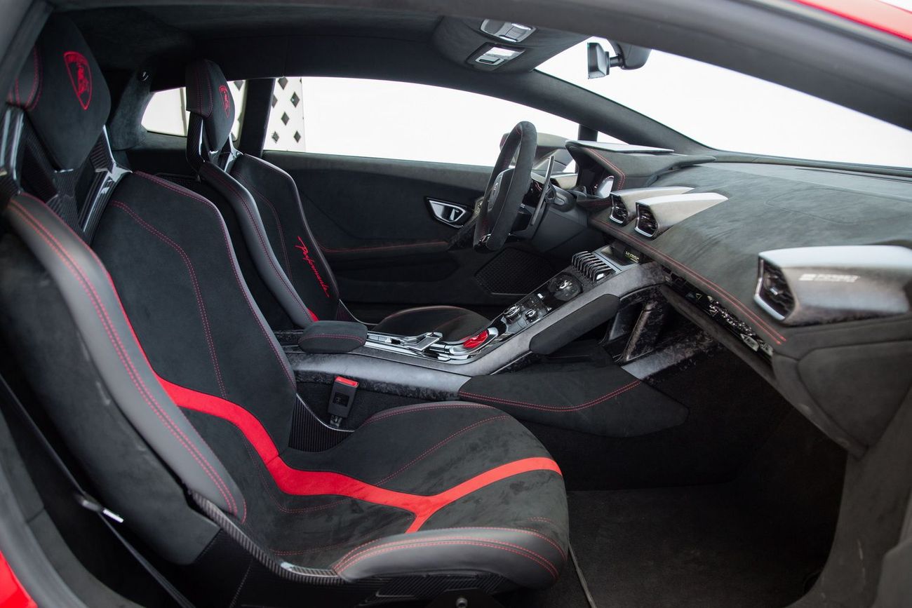 لامبورغيني هوراكان PERFORMANTE