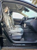 تويوتا كورولا كروس 2.0L V4 HYBRID, PUSH START, MID OPTION WITH SUNROOF (CODE# 68014)