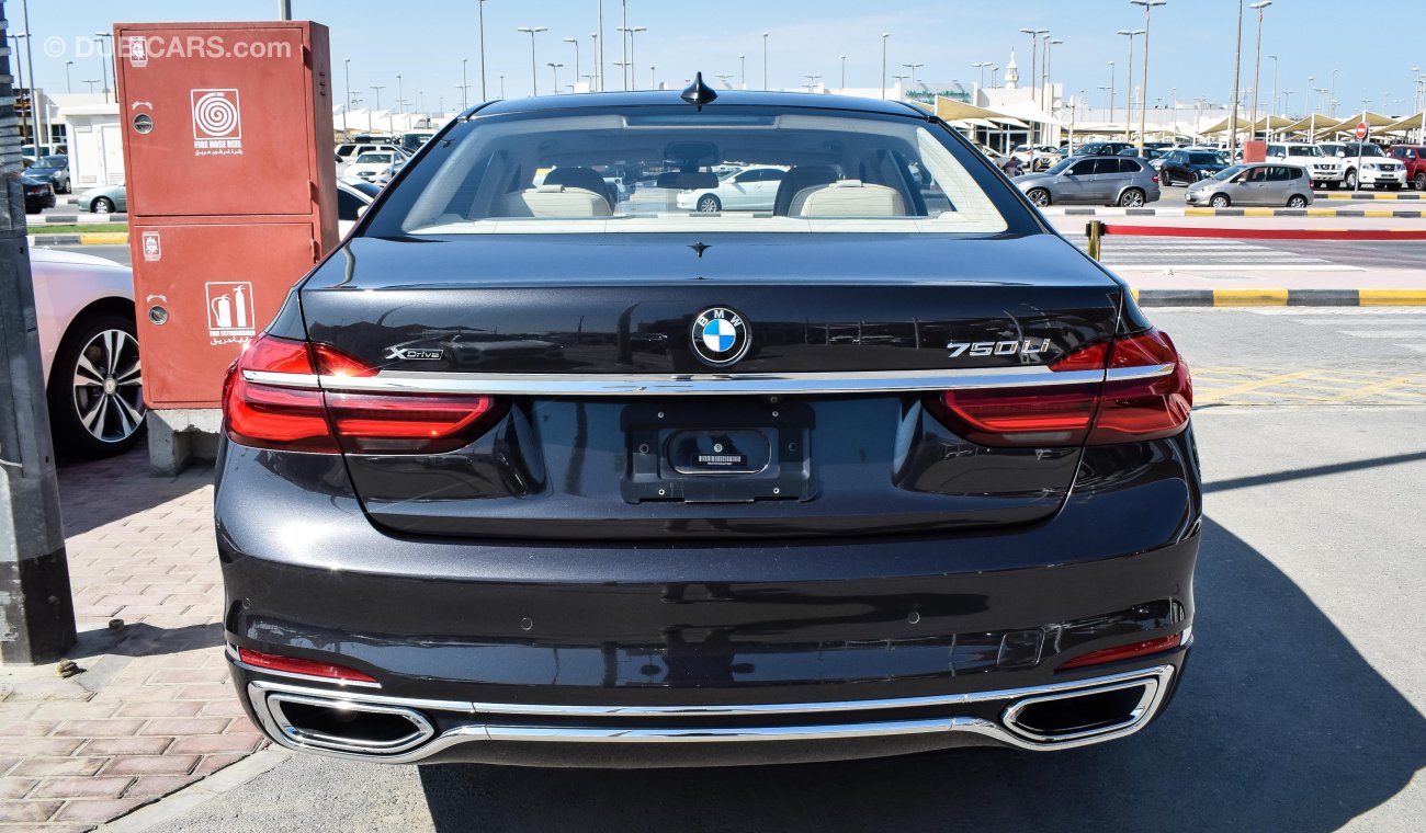 بي أم دبليو 750 Li XDrive