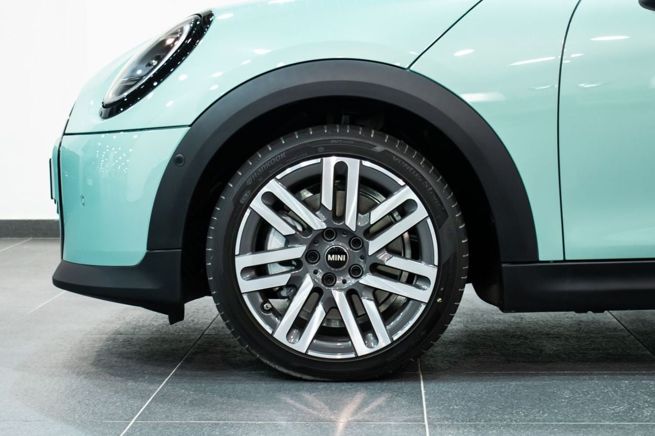 Mini Cooper Mini Cooper C  3-Door  Exclusive