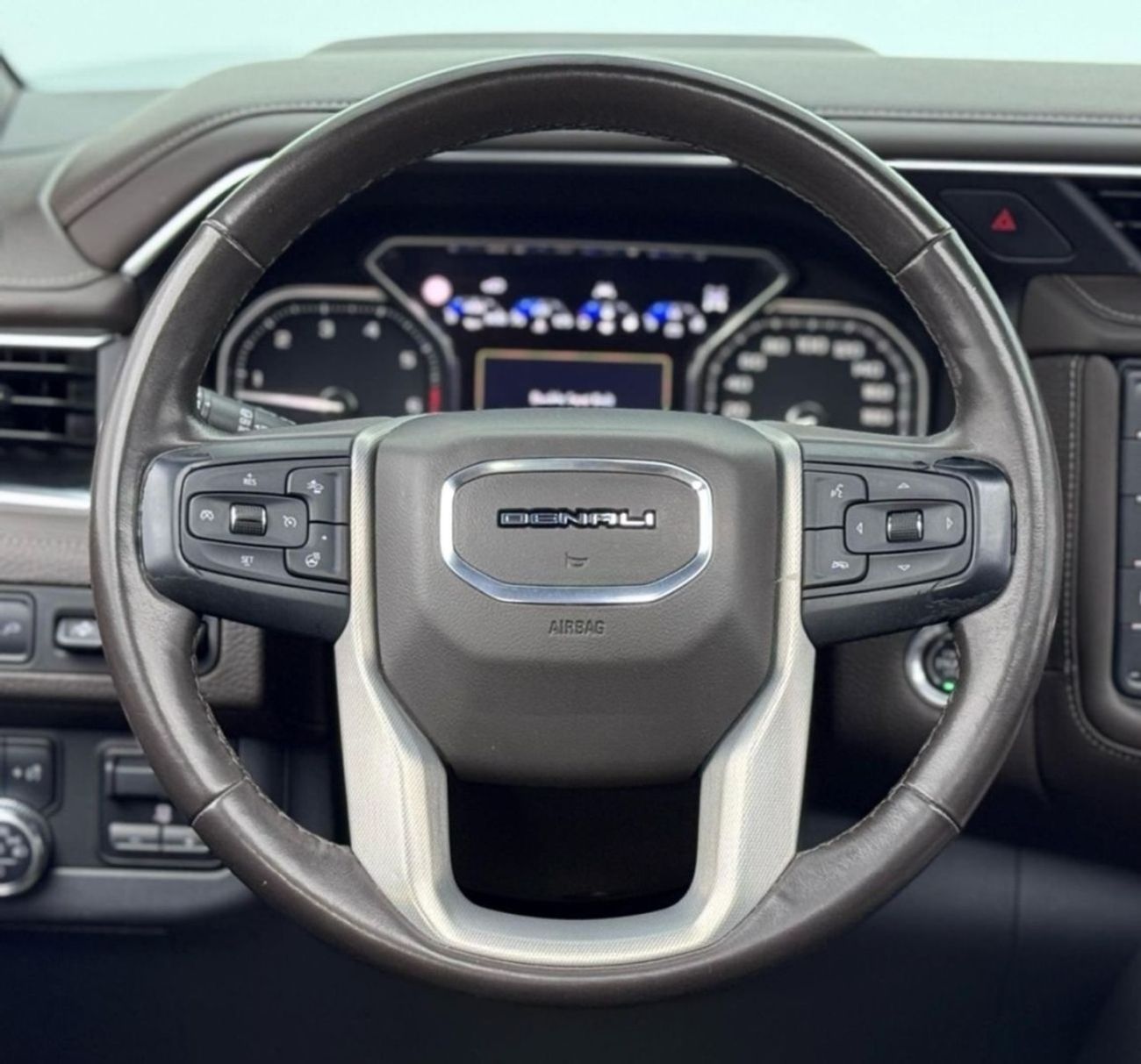 جي أم سي يوكون Denali 6.2L (8 Seater) 2021 GMC Yukon Denali, 2027 GMC Warranty + Service Pack, Fully Loaded, 8 Seat