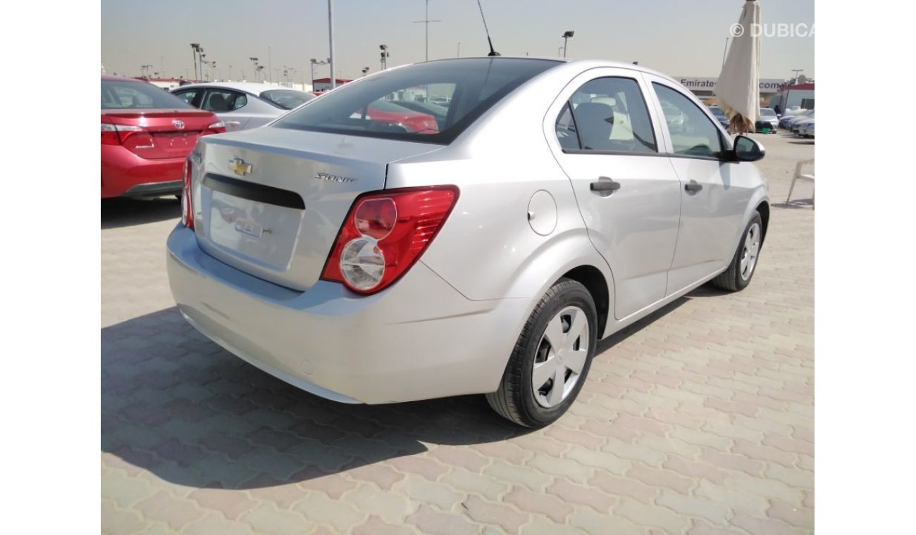 Chevrolet Sonic Chevrolet sonic gcc very good car