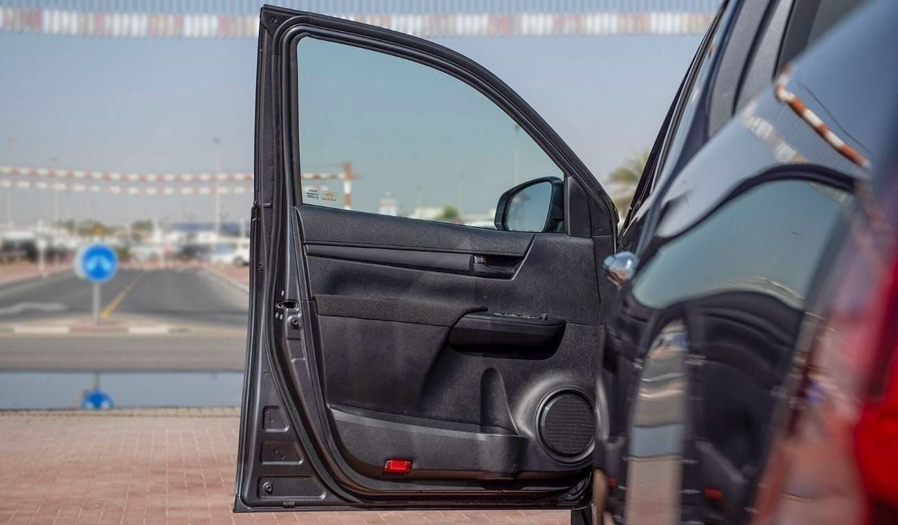 تويوتا هيلوكس TOYOTA HILUX 2.4L MID OPTION A/T MY2025 FOR EXPORT