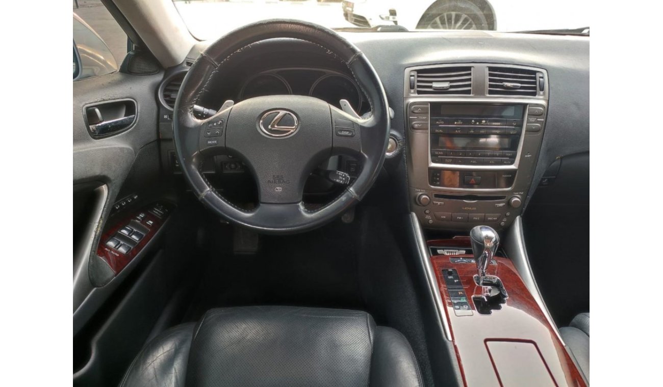 لكزس IS 250 LEXUS IS250 || 2006 SILVER || PETROL	KM 251734 || LHD AUTO ||