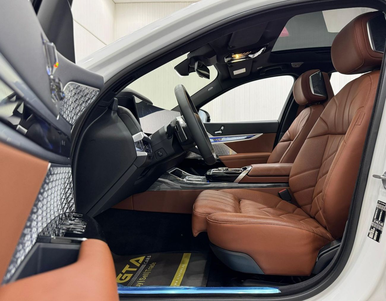 BMW 740Li M-Sport 2023 BMW 740i M-Sport, June 2028 BMW Warranty + Service Pack, Fully Loaded, Very Low Kms, GC