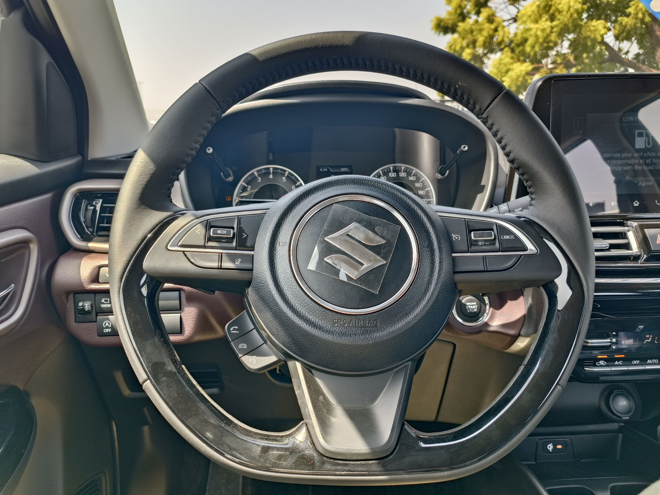 Suzuki Fronx G24 ,GLX, 1.5L PETROL, V4,  DVD, "4" CAMERAS, 2WD (CODE #  67853)