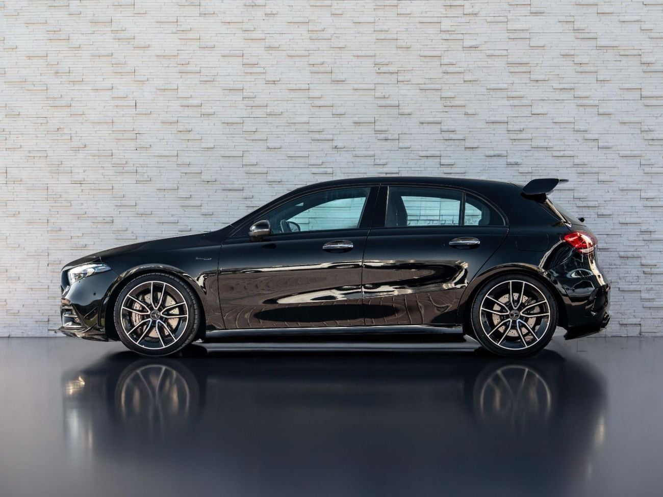 Mercedes Benz A35 AMG 4MATIC PREMIUM STD 4MATIC Hatchback