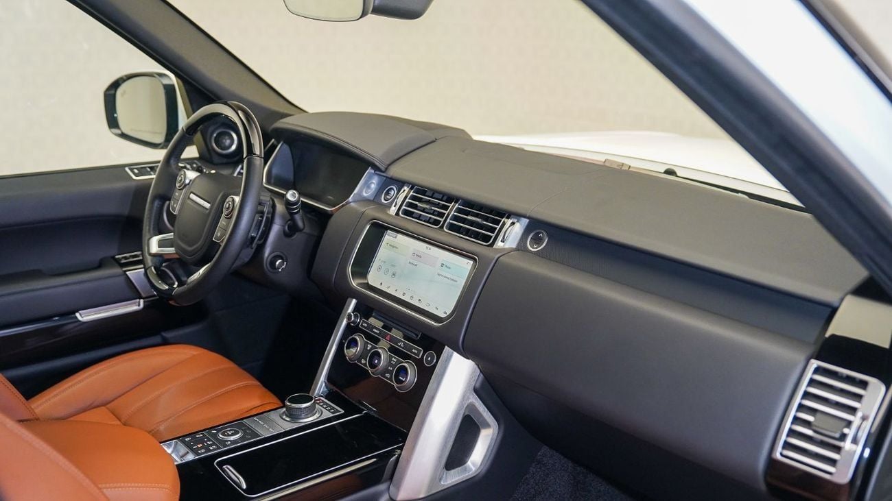 Land Rover Range Rover Vogue SE 5.0L Supercharged | AED 6,571 PM | Up to 3 Years Unlimited Warranty | GCC