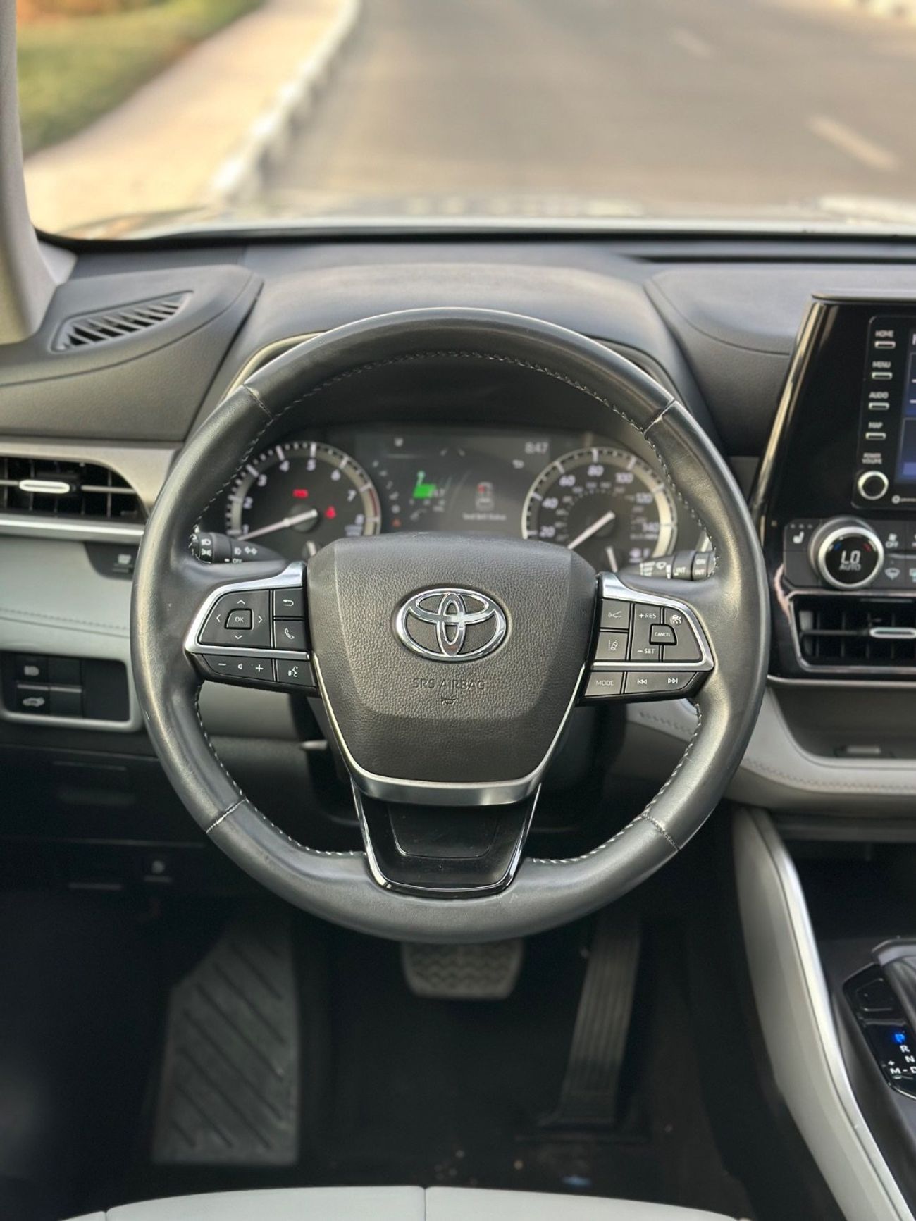 تويوتا هايلاندر XLE premium 2.5 L