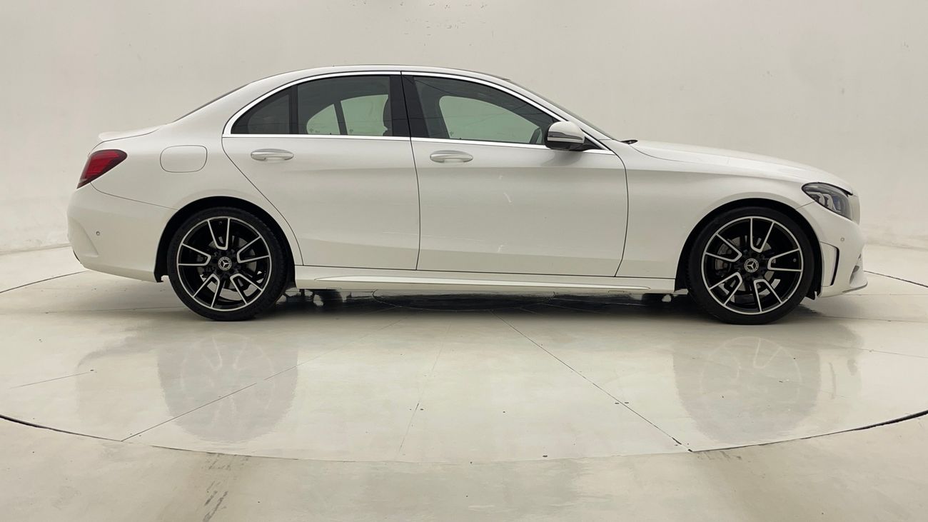 Mercedes-Benz C 200 AMG SPORT PACKAGE 2 | Zero Down Payment | Home Test Drive