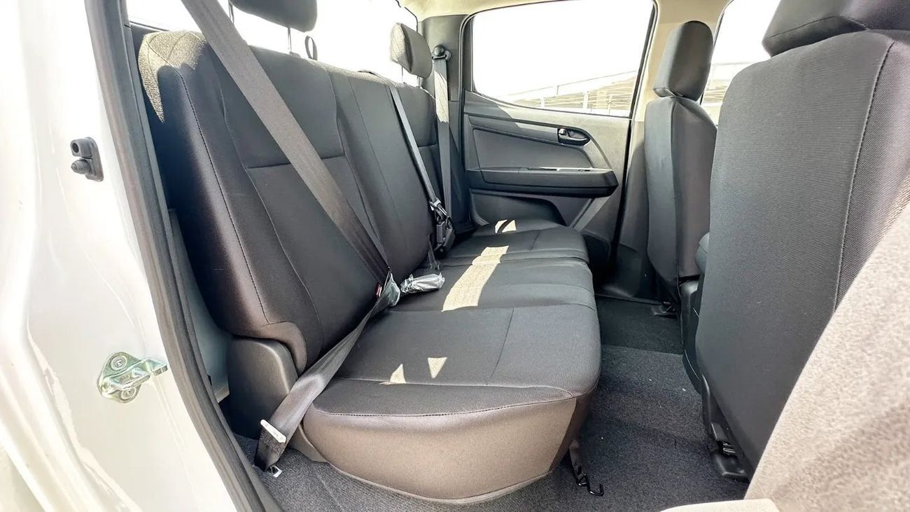 إيسوزو D ماكس STD ISUZU/D-MAX/2.5L DSL DC 4X4, PWR, Alloy Wheel, ABS, Remote ,MT