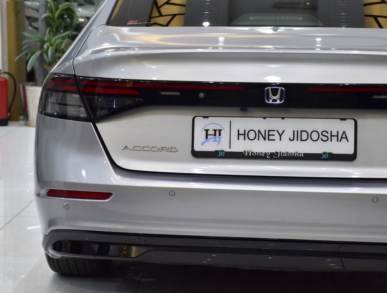 هوندا Accord HEV EXCELLENT DEAL for our Honda Accord HEV ( 2023 Model ) in 2023 Color GCC Specs