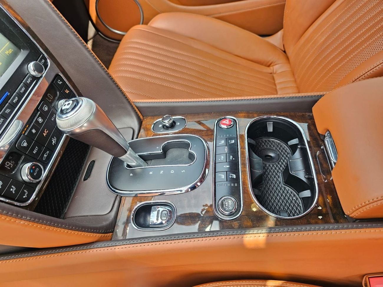 بنتلي كونتيننتال Flying Spur 6.0L