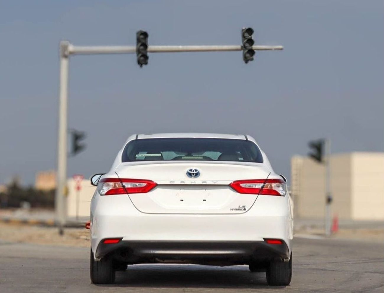 Toyota Camry LE 2.5L (176 HP) Toyota Camry 2020 GCC  Hybrid, original paint without accident, in excellent condit