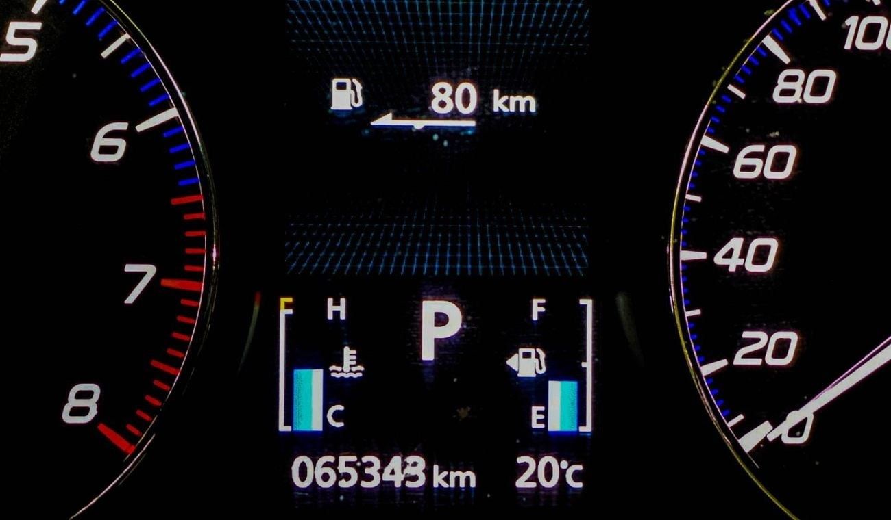 Mitsubishi Outlander GLS 2.4L Mitsubishi Outlander 2021 GCC 2.4L accident-free original paint in excellent condition 1281