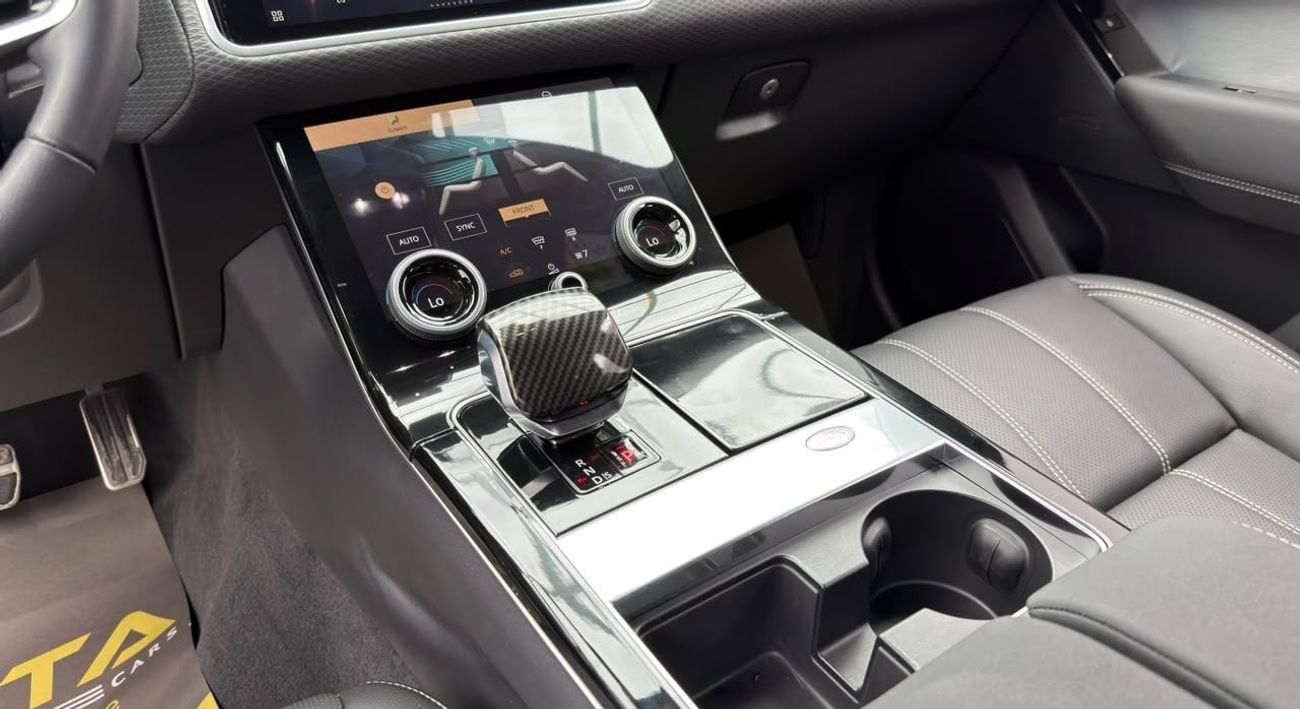 Land Rover Range Rover Velar R-DYNAMIC SE