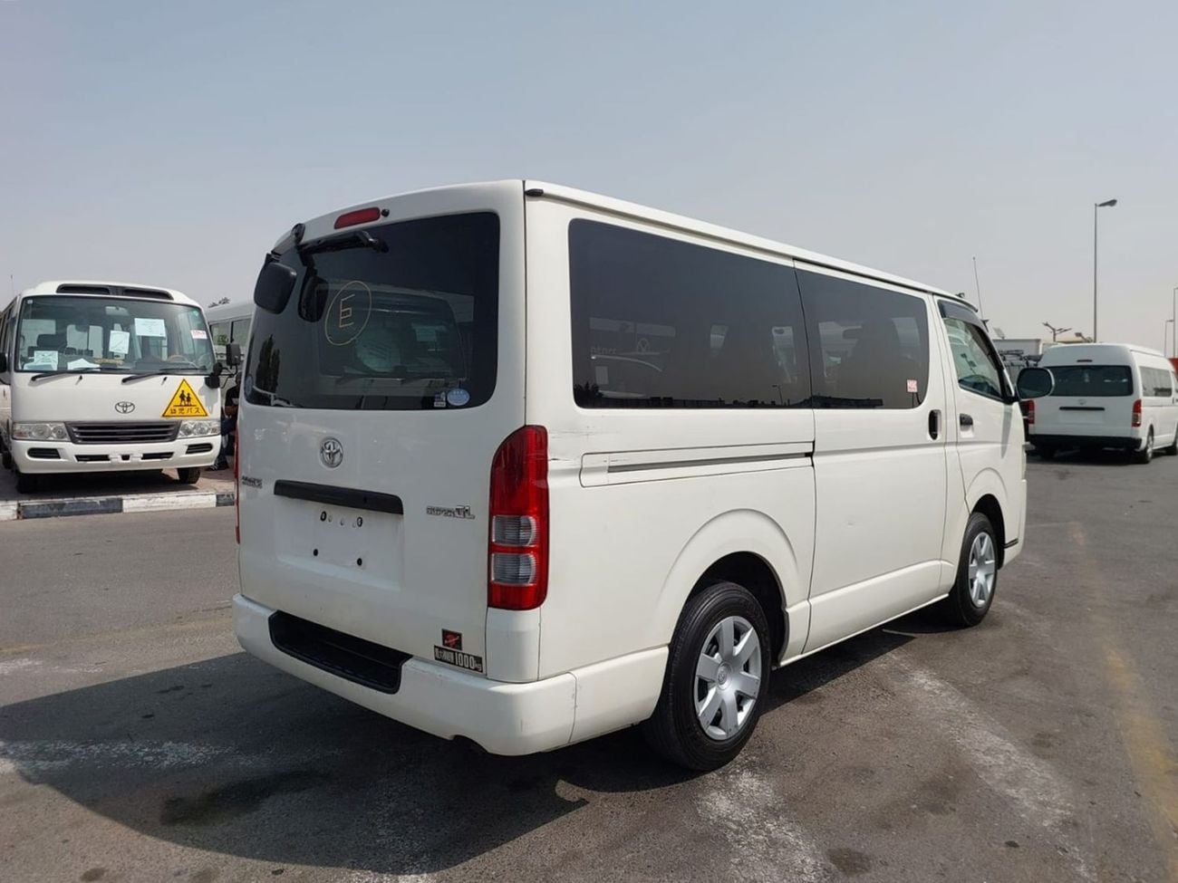 تويوتا هاياس (RAMADAN OFFER) TOYOTA HIACE VAN RHD 2010 MODEL 2.0 L PETROL AUTOMATIC(PM15913)