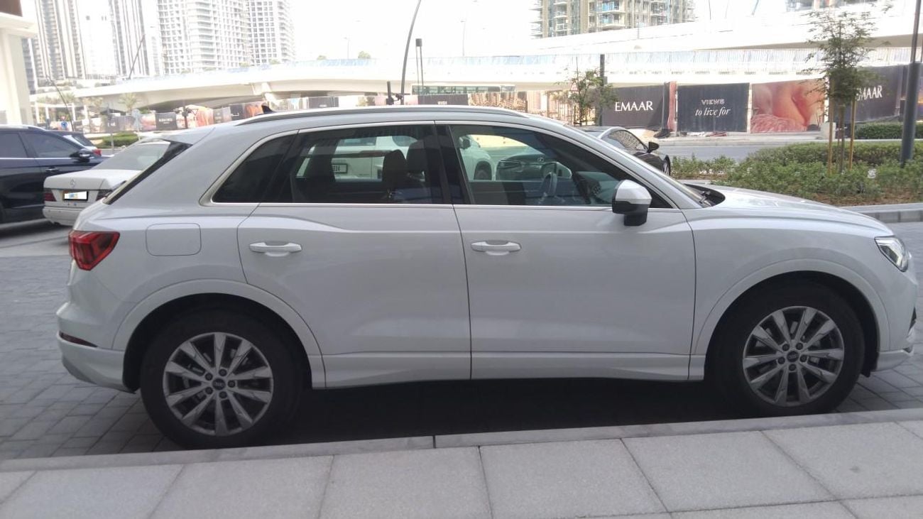 Audi Q3 35 TFSI ADVANCED 1.4 | Zero Down Payment | Home Test Drive