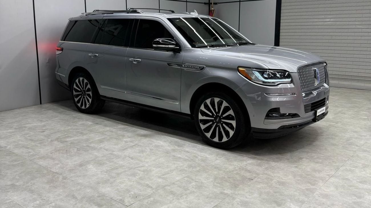 Lincoln Navigator Std 3.5L | GCC Specs | Warranty & Service Contract Until 2029 | Only 5,000 KM