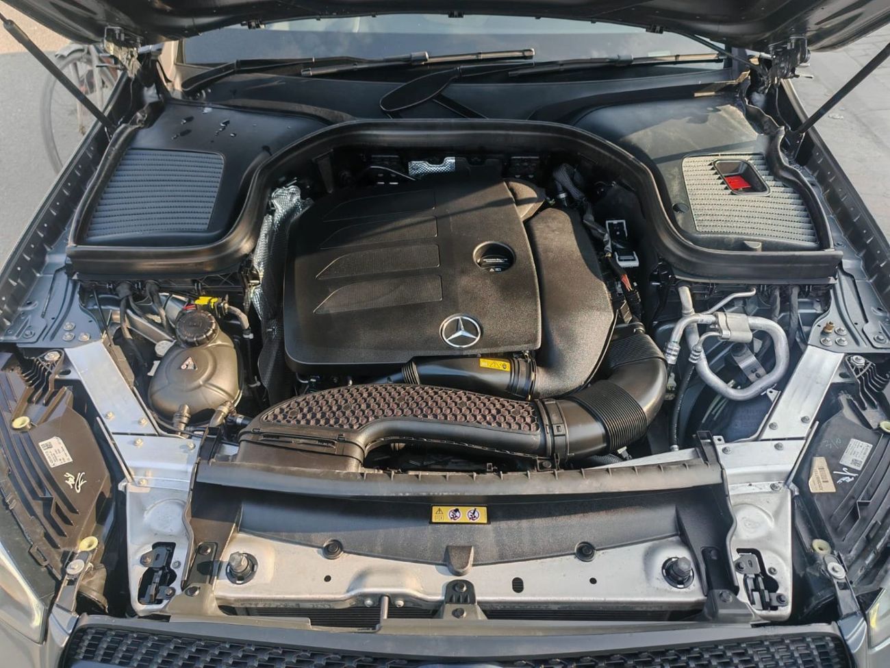 Mercedes-Benz GLC 300 Coupe 2.0L