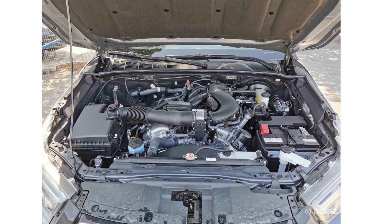 تويوتا هيلوكس 4.0L V6 Petrol, 18" Rims, DRL LED Headlights, Front & Rear A/C, Rear Camera, 4WD (CODE # THAD07)