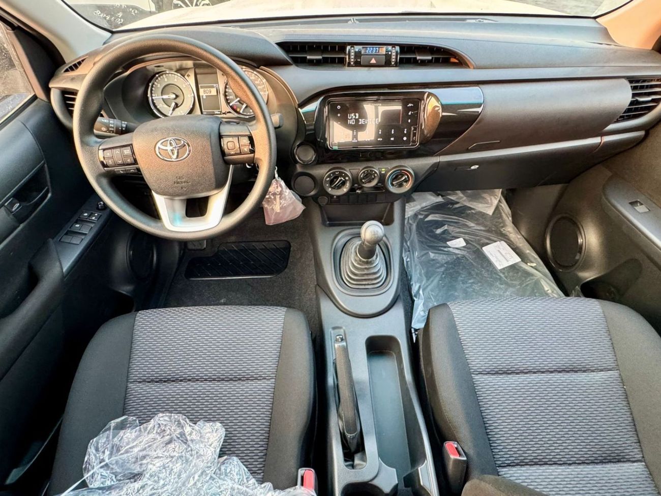 تويوتا هيلوكس GL 2.4L Double Cab