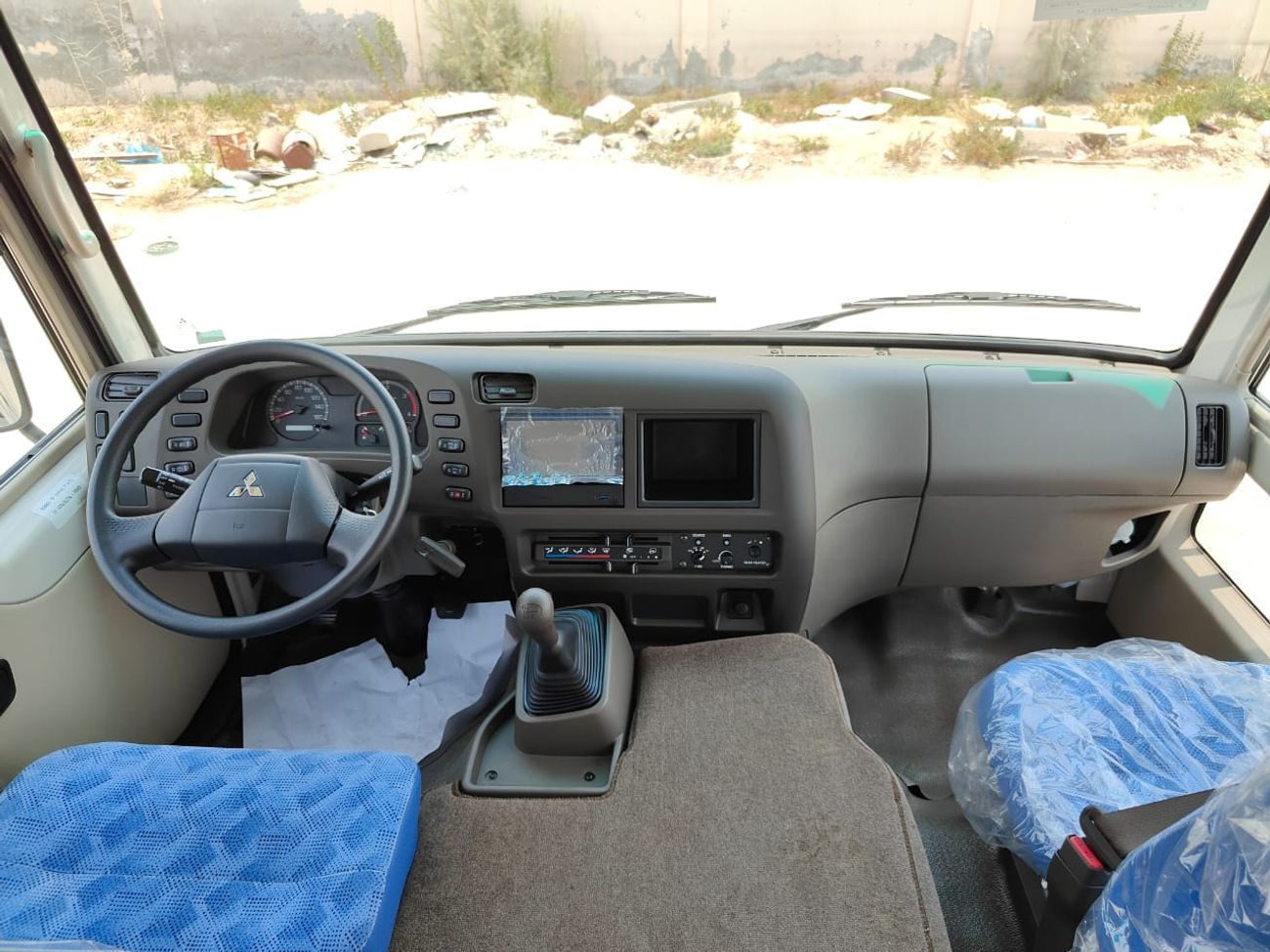 Mitsubishi Rosa 2024 Mitsubishi Rosa 26-Seater (3-Point Seatbelts) 4.9L 4-Cyl Turbo Diesel Euro-4 M/T RWD For Export