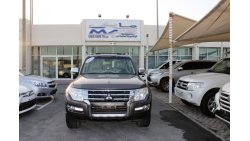 Mitsubishi Pajero 3.8 - ACCIDENTS FREE - ORIGINAL PAINT - FULL OPTION - CAR IS IN PERFECT CONDITION