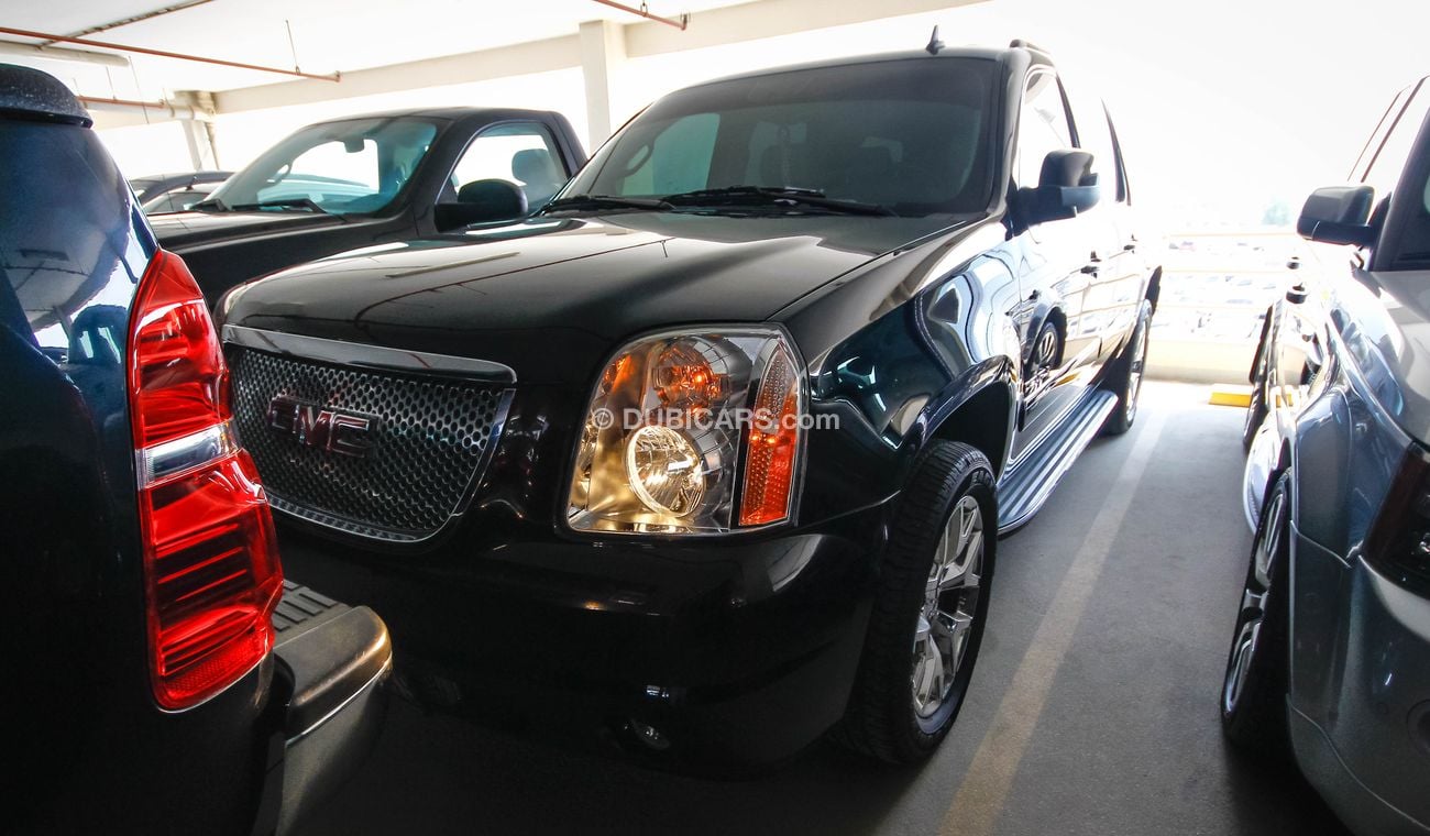 GMC Yukon DENALI