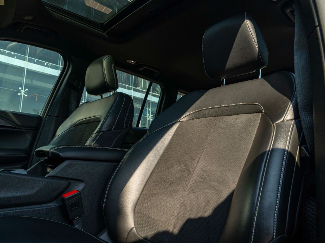 جيب جراند شيروكي AED 3,460 PM • BRAND NEW GRAND CHEROKEE ALTITUDE • BLACK PACK • OFFICIAL JEEP WARRANTY • NEW SHAPE