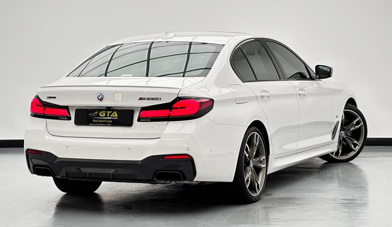 بي أم دبليو M550i 2023 BMW 550i xDrive, 4.4L Bi-Turbo V8 AWD, 530bhp 750Nm Torque, 8-Speed Auto-Gearbox.
