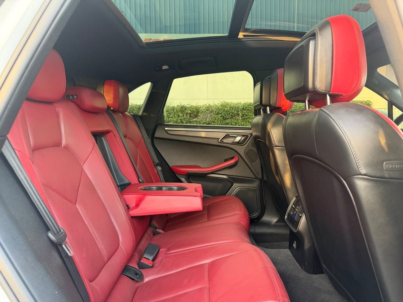 Porsche Macan T 2.0L (260 HP)