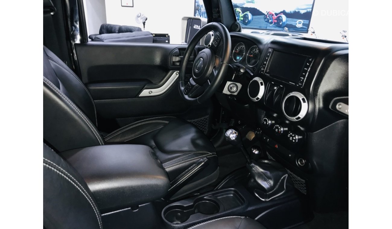 Jeep Wrangler SAHARA - 2014 - MANUAL GEAR - ONE YEAR WARRANTY ( 1,250 AED ) PER MONTH