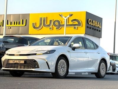 تويوتا كامري XLE 2.5L Hybrid