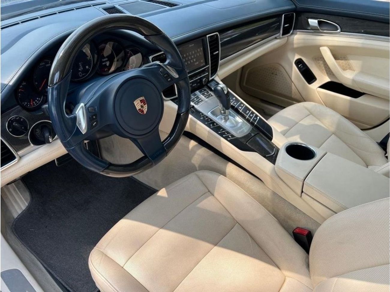 Porsche Panamera PORSCHE PANAMERA 4S 2012 GCC CARBON FIBER LOW MILEAGE WITH ONE YEAR WARRANTY