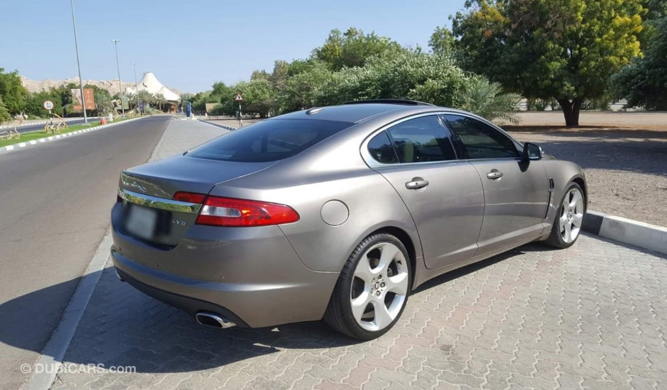 Jaguar XF