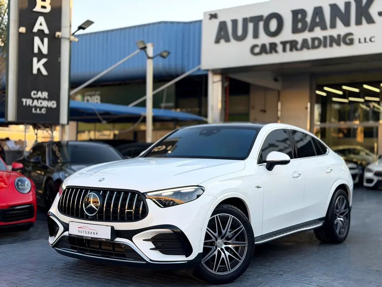 Mercedes Benz GLC 43 AMG 4MATIC MERCEDES GLC43 - MODEL - NO ACCIDENT OR PAINT - 5,000 KM - INTERNATIONAL WARRANTY AVAILABLE