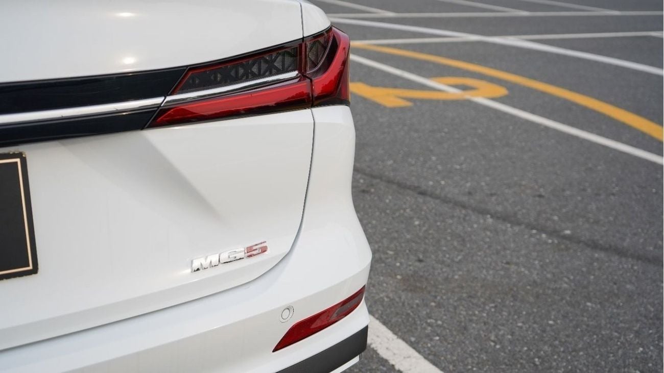 MG 5 Five-year warranty, free insurance 3years service free registration   contact number 0507273386