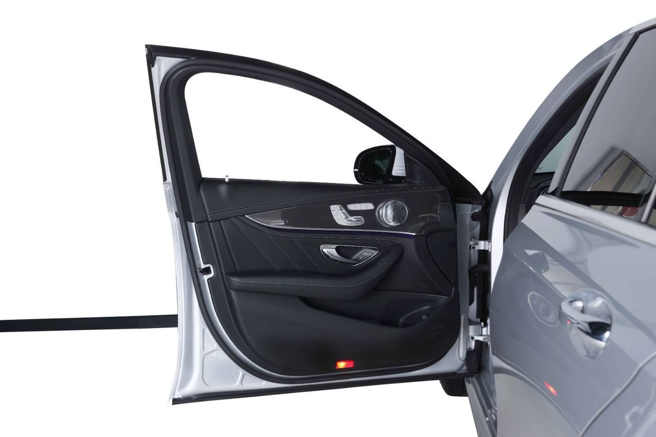 Mercedes-Benz E 63 S AMG Std 5.5L 2018-MERCEDES BENZ E63S AMG-WARRANTY AND SERVICE CONTRACT AVAILABLE-FULL SERVICE HISTORY