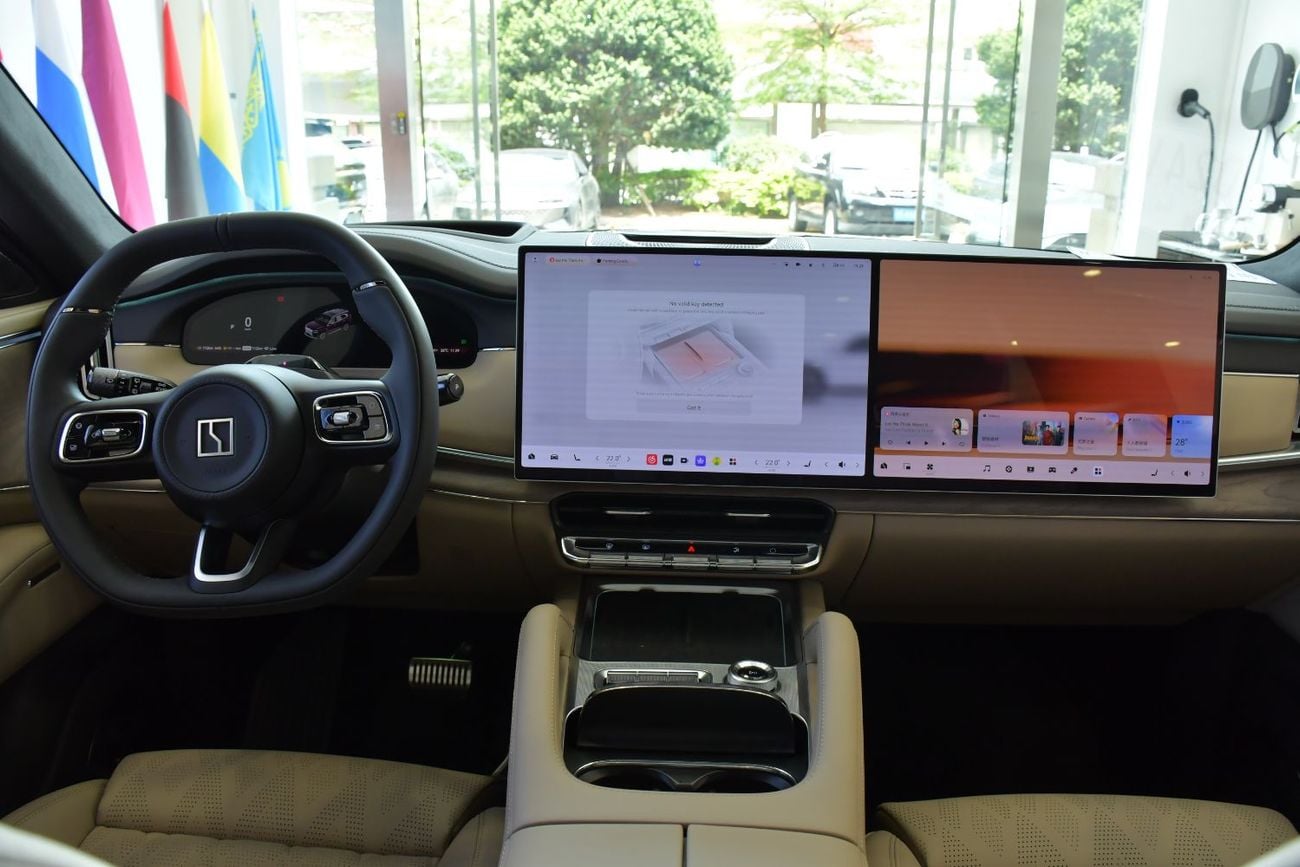 زيكر 8X 70Kwh Ultra  Factory Direct Export