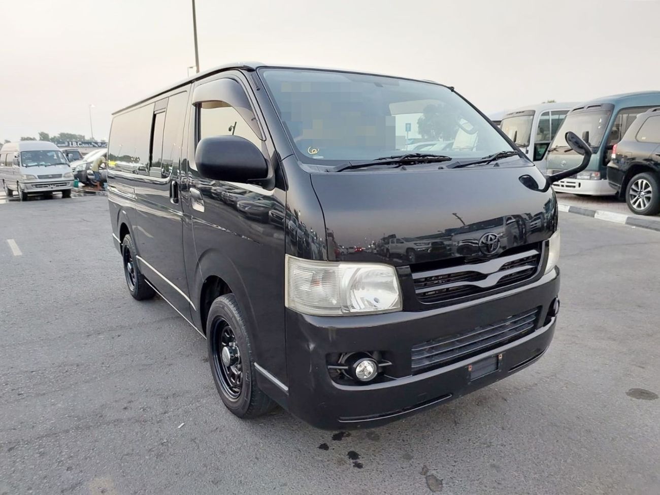 Toyota Hiace TOYOTA HIACE VAN RIGHT HAND DRIVE(PM83099)