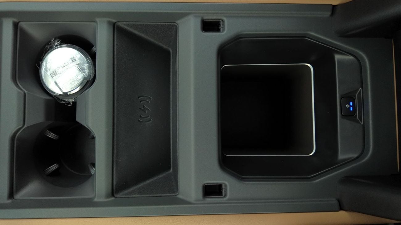 Land Rover Defender 2026 Land Rover Defender P400 110 HSE X-DYNAMIC - WARRANTY