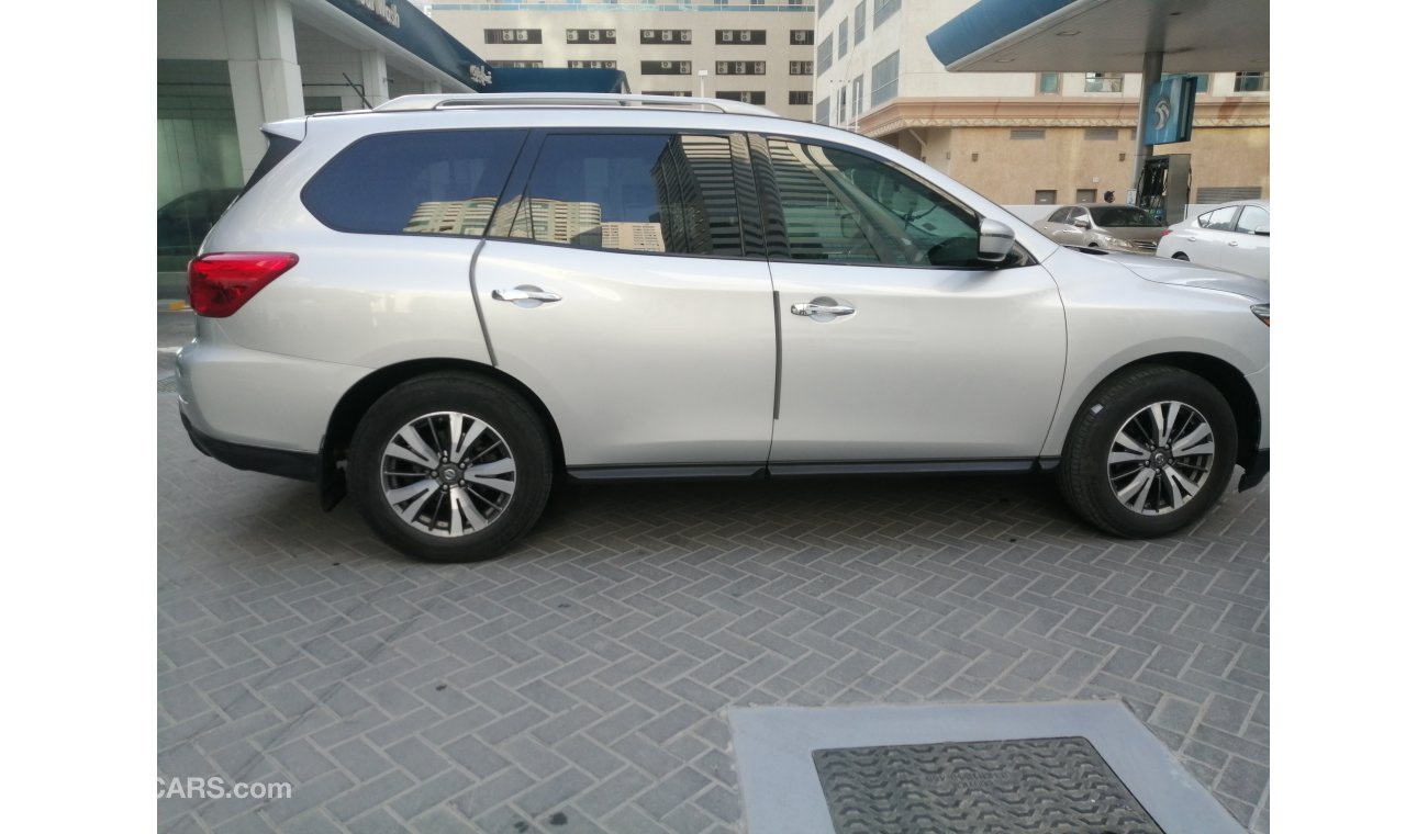 Nissan Pathfinder SL WD