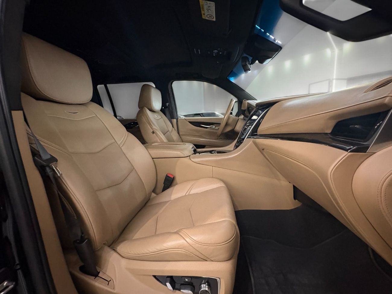 Cadillac Escalade L Platinum 6.2L  | 2019 | GCC SPECS | AGENCY MAINTAINED